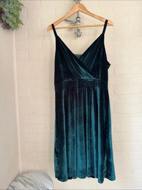 Grace Karin dress Velvet with V-Neck & Spaghetti Straps